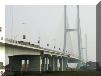 Jingzhou Yangtse River Bridge, North span