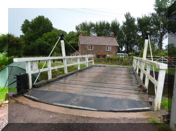 The Bridgwater and Taunton Canal swing bridge at Fordgate